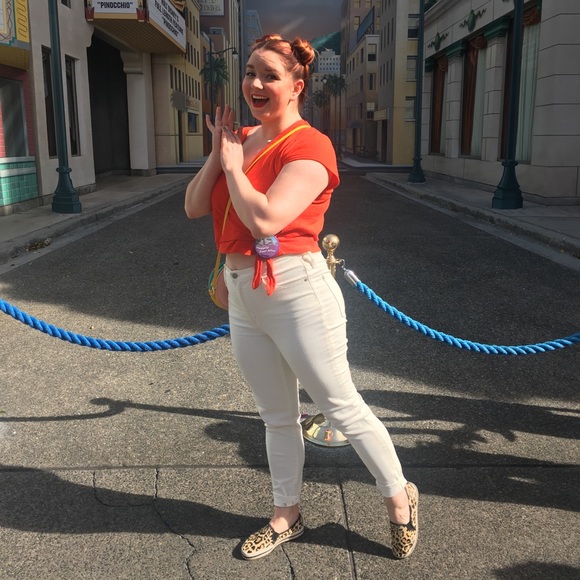 Meet your Posher, Annika - Picture 2 of 3